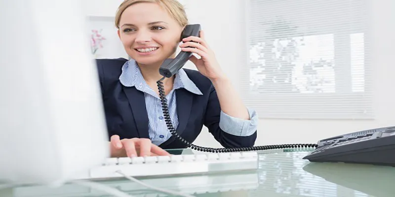 Liên hệ thông qua hotline là cách nhanh nhất nhưng sẽ tốn phí