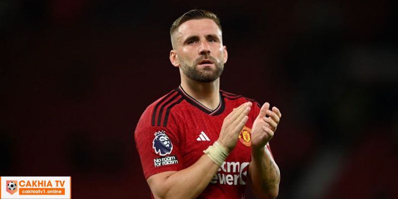 tai mu về Luke Shaw