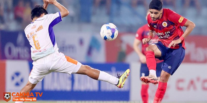 Hình ảnh các cầu thủ đang thi đấu tại V-League